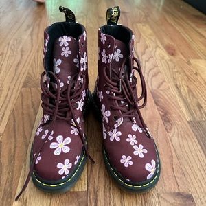 Doc Martens Flower Boots